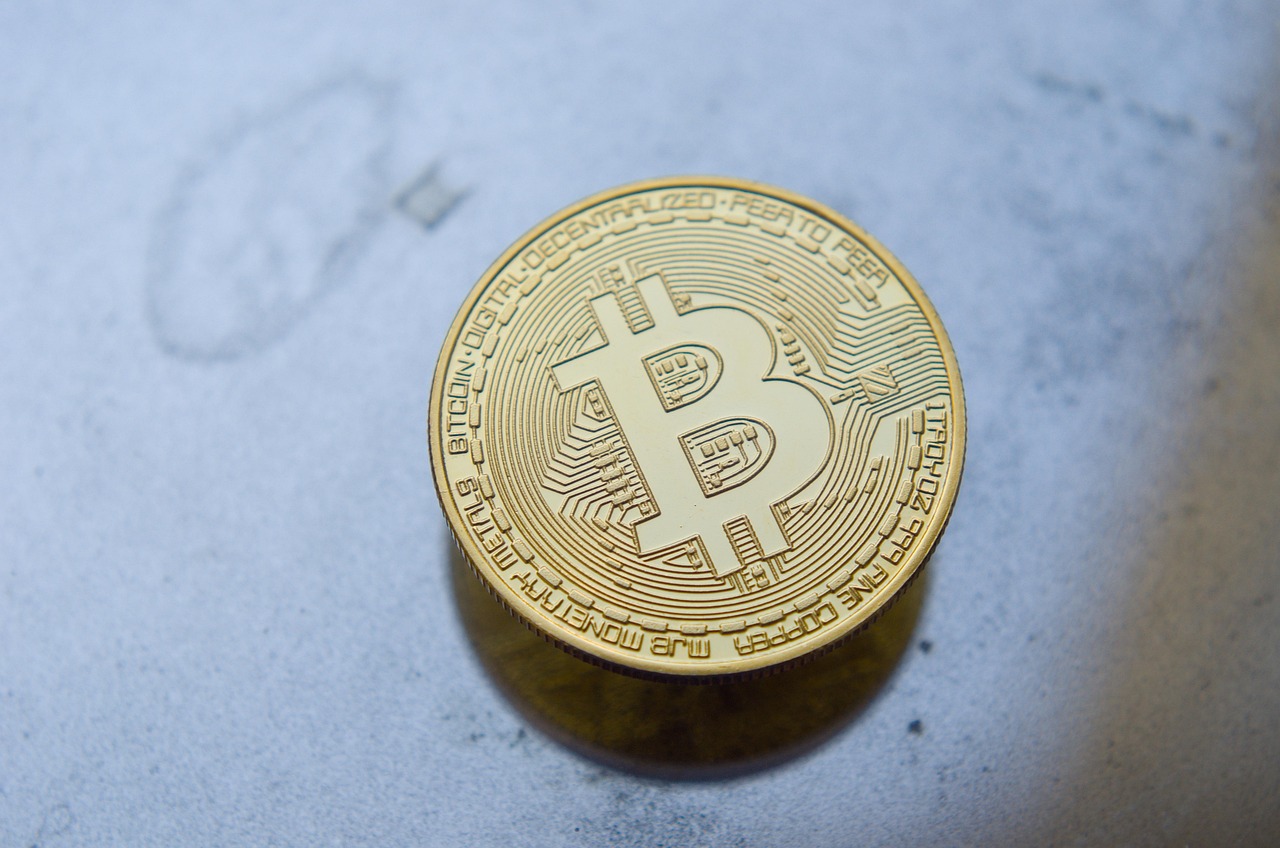以太坊巨鲸投降！6.5万枚ETH做多仓位昨晚已近全数止损